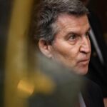 Feijóo critica la falta de información por parte del Gobierno y suspende su agenda en el congreso del PPE en Valencia