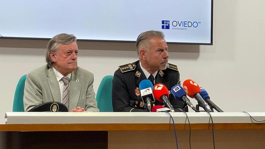 El matrimonio que encerró a sus tres hijos en Oviedo durante años acumulaba basura y medicamentos: «La situación sorprendió a los agentes»