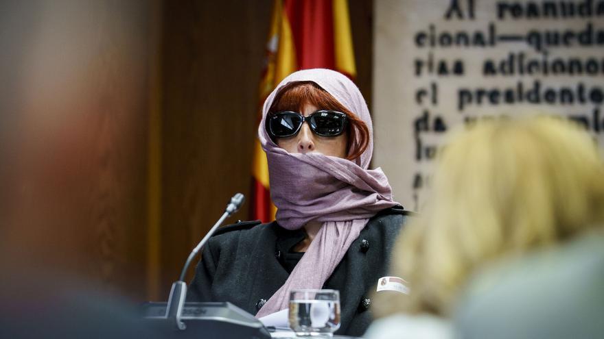 La exmujer de Koldo comparece en el Senado tapada y con gafas de sol y rechaza declarar