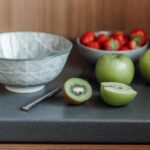 Ni por las mañanas ni por las noches: así es como hay que comer el kiwi para ir al baño