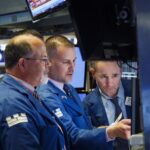 Wall Street abre con fuertes caídas tras la imposición de aranceles de Trump a todos los países