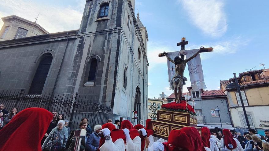 La procesión de las Siete Palabras de Grado, en imágenes