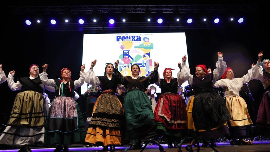 La Folixa ya da tira en Mieres: «Es una de las mejores fiestas»