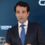 Indra confirma que explora una «posible operación» con Escribano en el marco de su plan estratégico