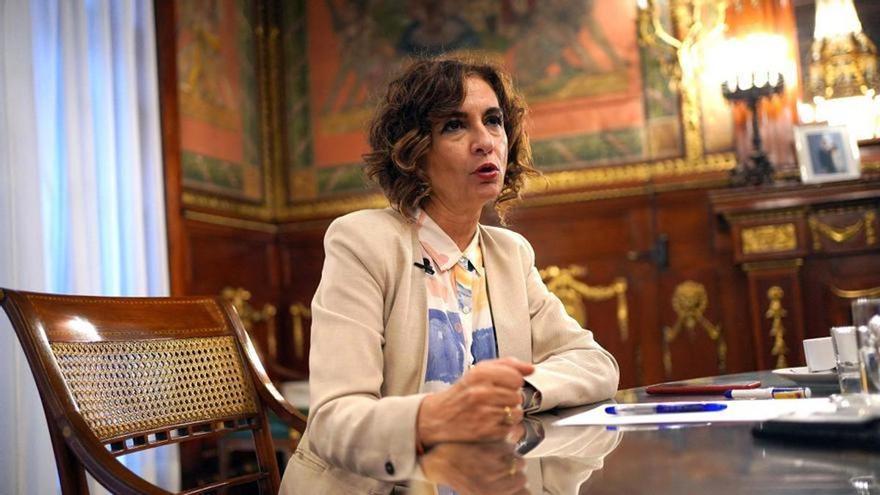 Hacienda advierte: no puedes llevar más de esta cantidad de dinero en efectivo en el bolsillo