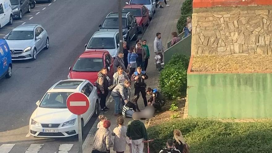 Susto en Gijón: herido un niño tras caer de un muro