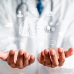 El doctor Abellán alerta por algo que hacen muchos españoles: «Un 59% más de riesgo de infarto y 56% de ictus»