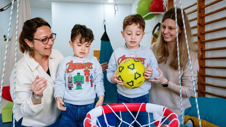 La lucha de una madre mallorquina con mellizos con autismo: «El día a día es duro, pero sus progresos me dan fuerza para seguir»