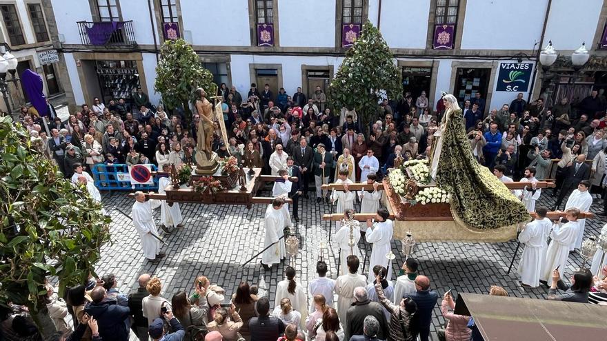 Domingo de Resurrección «espectacular» que pone fin a una Semana Santa de multitudes en Villaviciosa