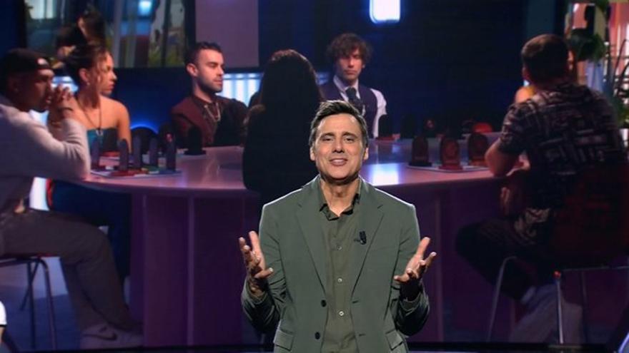 El secreto de Ion Aramendi: en mayo deja de lado la tele para apostar por su profesión frustrada