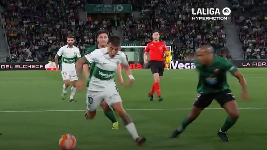 El 1-0 del Elche en el Elche 1-0 Racing de Ferrol de la jornada 34 de LaLiga Hypermotion