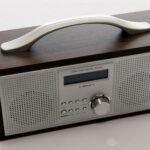 Las radios digitales para escuchar toda la información del apagón con alta calidad