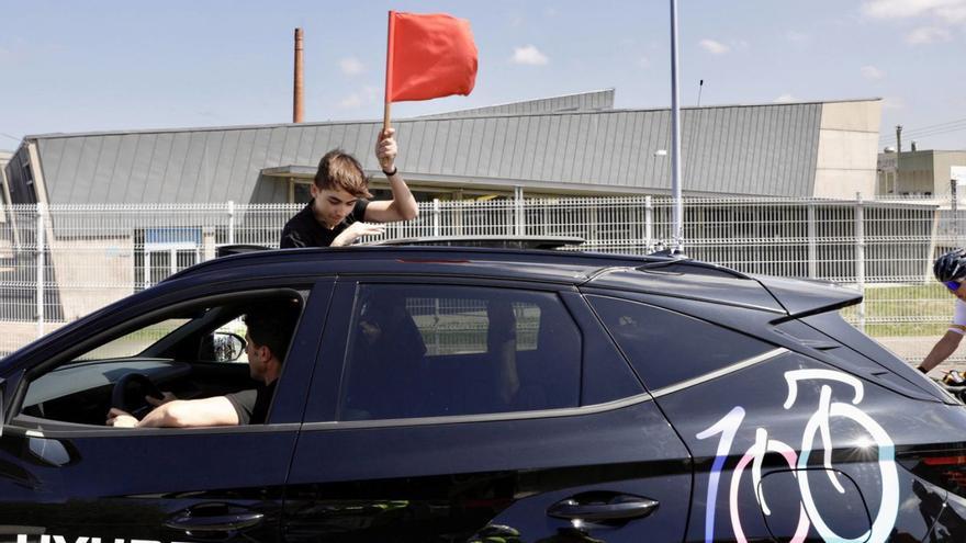 El «gran orgullo» del nieto del fundador de la Vueltina: un banderazo centenario de salida