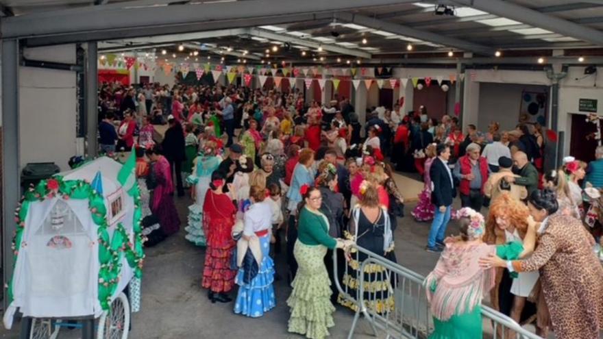 Riosa se vistió de faralaes para disfrutar de su feria andaluza