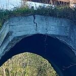 Preocupación en Gijón por una grieta en un túnel de la vía del tren: «No ha venido nadie a mirarlo»