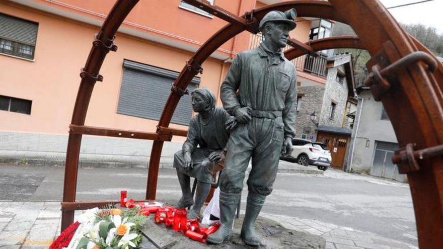 Cerredo, un pueblo entre el dolor por las muertes y el temor al cierre de la mina: «Siempre hubo grisú, pero se controlaba…»