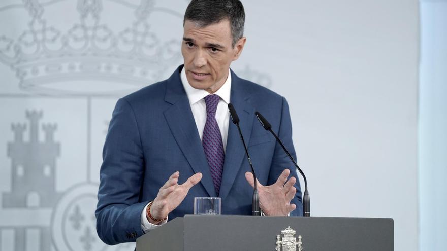 Cumbre de urgencia en Moncloa de Sánchez con los jefes de Iberdrola, Endesa, EDP, Naturgy, Acciona Energía y REE
