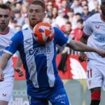 Empate entre el Sevilla y el Alavés que no saca a ninguno de sus problemas