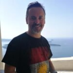 Pedro Menéndez, un adelantado de los idiomas en Fráncfort que aprende asturiano desde Alemania