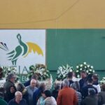 VÍDEO: Familiares, amigos y autoridades expresan su dolor por las víctimas de la mina de Cerredo en la capilla ardiente de Villablino