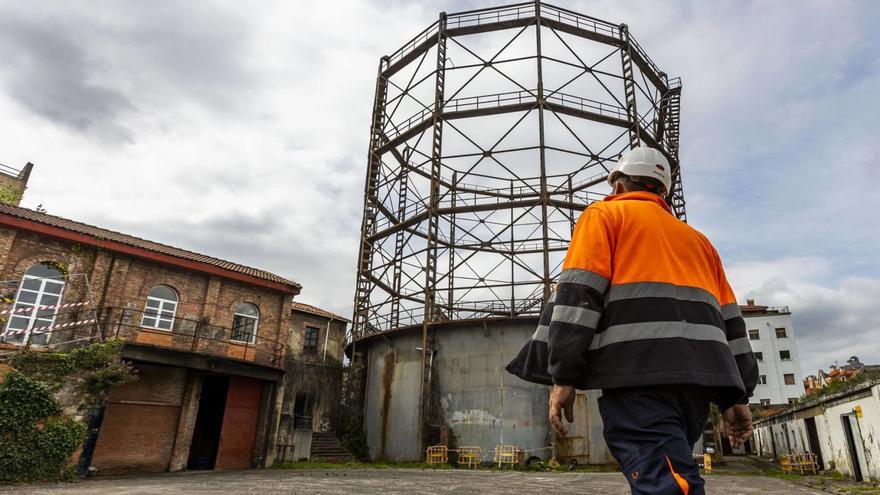 Las demoliciones en la Fábrica de Gas encaran su tramo final y acabarán en julio