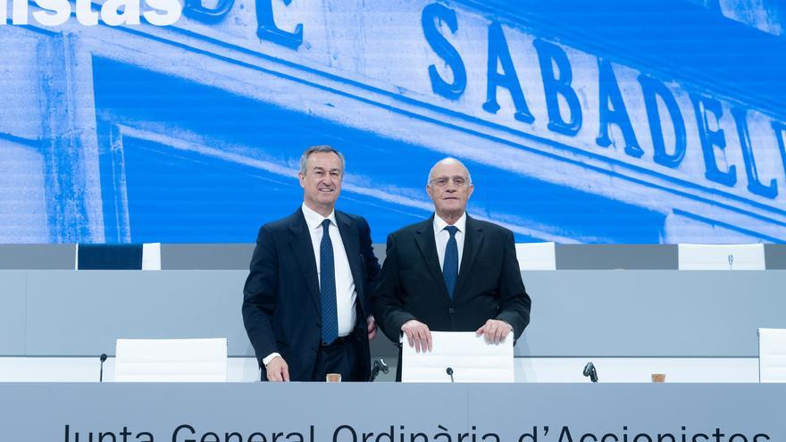 El Sabadell estudia alegar a la CNMC mantener la cuota de crédito a todas las pymes con el 20% de la financiación en ambas entidades