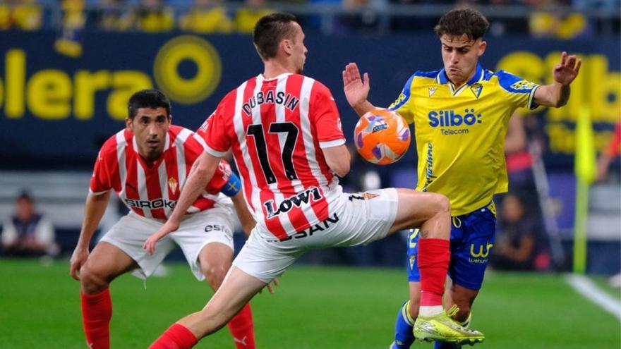 Resumen, goles y highlights del Cádiz 1-0 Sporting de la jornada 37 de LaLiga Hypermotion