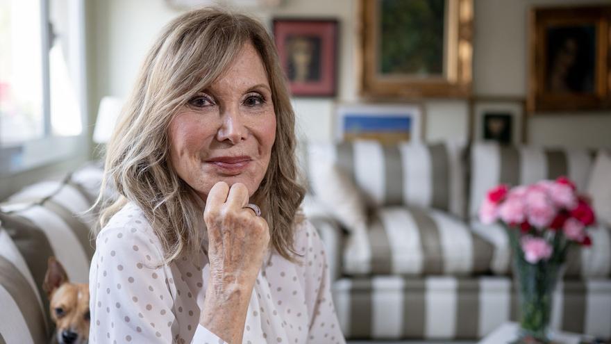 Pilar Eyre, periodista y escritora: «El emérito piensa que si no pone las demandas le recordarán como el rey corrupto»