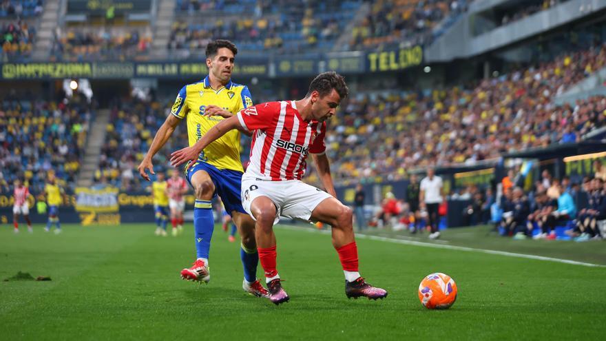 La conjura del vestuario del Sporting y un «ojeador» en el Nuevo Mirandilla