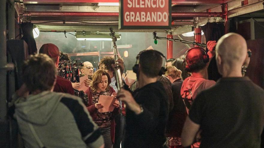 Dentro del rodaje de la película de ‘Aída’, el fenómeno televisivo que paralizó España hace 20 años: «Espero que opte a los Goya»