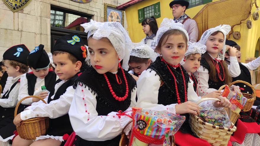Así fue el desfile de carrozas de Avilés