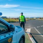 La Guardia civil se pone muy seria y ya para por la ‘galleta’ del coche: el artilugio que muchos llevan en el maletero