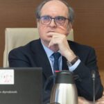 El Defensor del Pueblo anuncia una auditoría del parque de vivienda pública de la mano del Gobierno y las comunidades