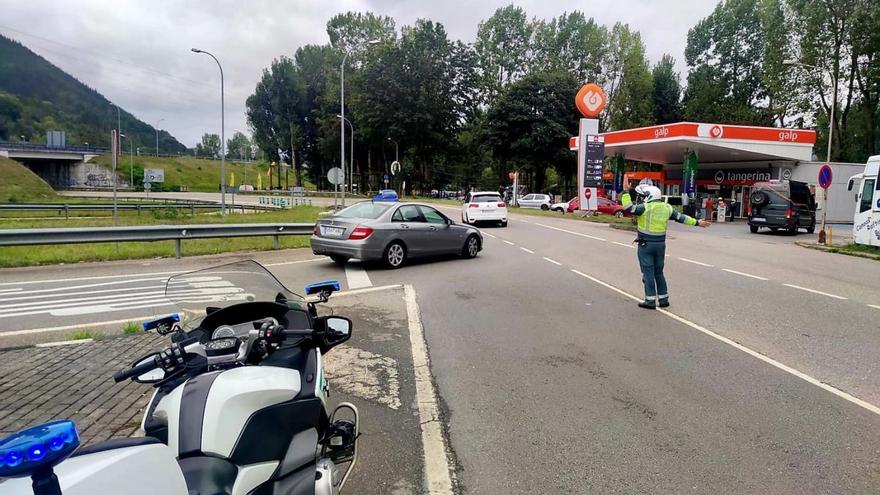 Atención conductores: estos son los «puntos conflictivos» que señala la DGT en el oriente de Asturias en Semana Santa