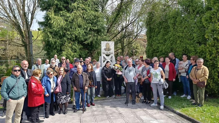 El líder vecinal Víctor Fernández, «el de La Malpica», eterno en Carbayín: «Siempre le recordaremos»