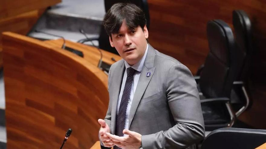 El consejero de Ciencia pide no «traspasar la separación de poderes» en la comisión parlamentaria del caso Cerredo