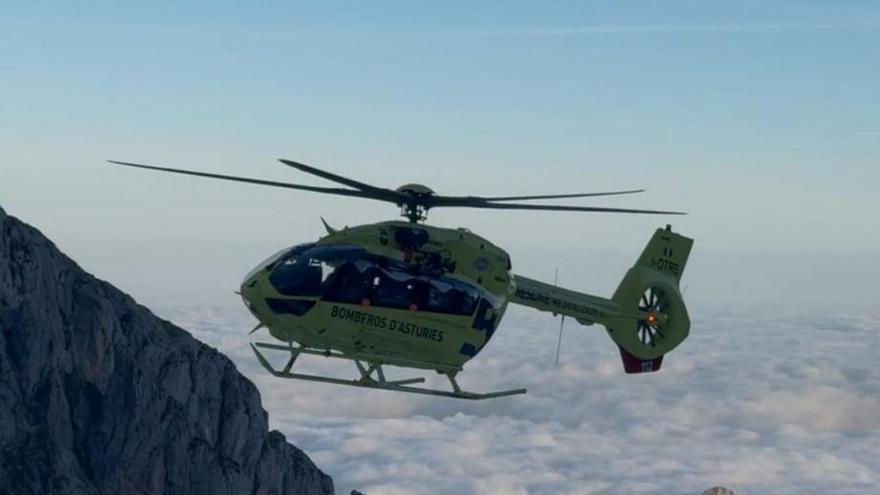 Rescatan heridos en los Picos de Europa a una ciclista y a un parapentista