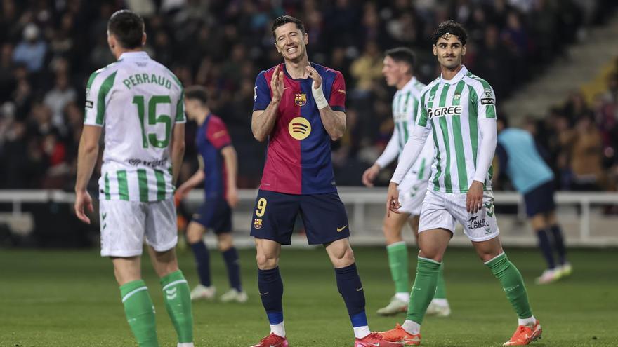 El Barça baja a la tierra y Flick lo agradece