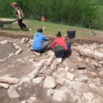 Hallan una cabaña prerromana de tres metros de diámetro en Pico Castiello