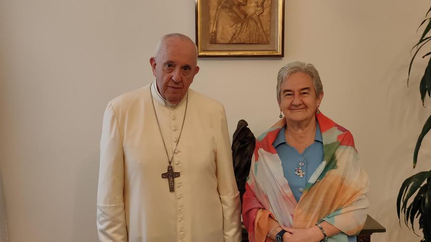 La mano derecha del papa Francisco en España, una jesuitina que le ayudó a reformar la Iglesia: «Era entrañable, siempre estaba de buen humor»