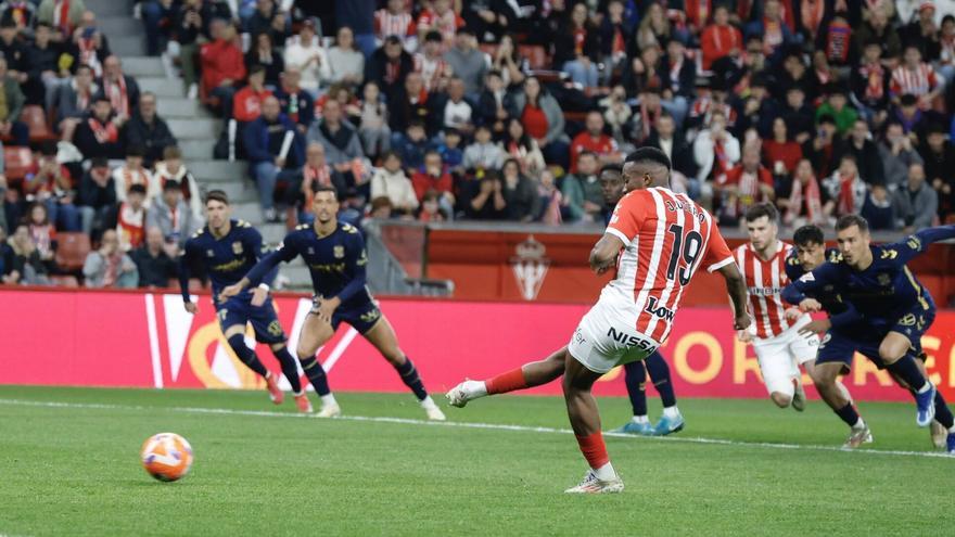 El Sporting mira al abismo: sin reacción ante un Tenerife que remontó en dos minutos y pitada al palco