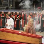 El traslado del féretro del papa Francisco a la basílica de San Pedro, en imágenes