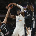 La resiliencia del Real Madrid somete al vertiginoso París y le acerca al playoff de la Euroliga