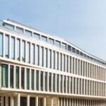 Amancio Ortega compra a Mapfre y al fondo Manova un edificio de oficinas en Luxemburgo