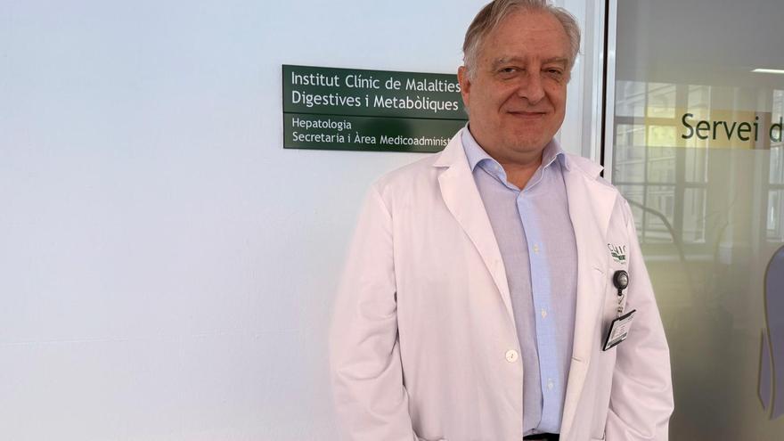Ramón Bataller, referente en el daño del alcohol en el hígado: «Las niñas ya beben más que los niños en España»