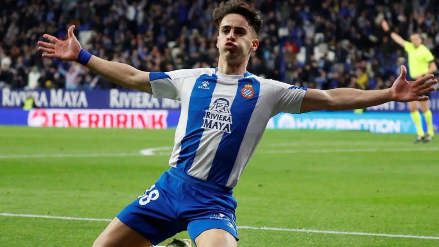 La mujer que denuncia al jugador del Espanyol Álvaro Aguado asegura que la violó en un lavabo de la discoteca Opium