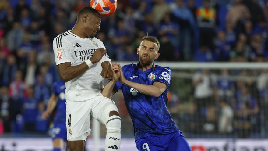 Nueva baja en el Real Madrid: Alaba sufre una rotura del menisco y deja a Ancelotti sin defensa