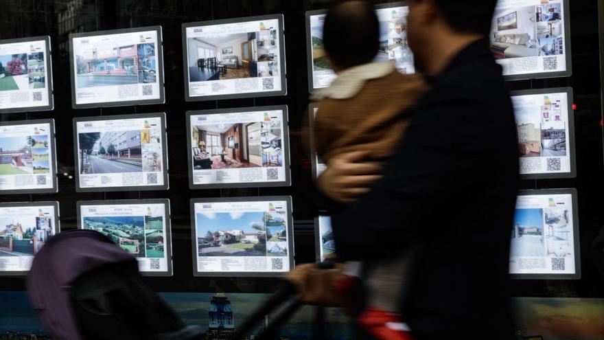 Pocos pisos y muy caros en Gijón: la oferta de segunda mano es cinco veces menor que hace una década