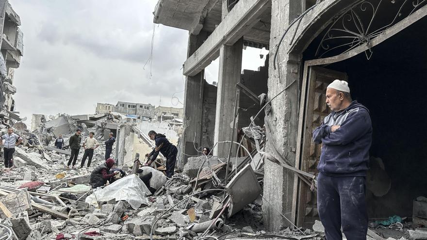 El asesinato de una conocida fotoperiodista palestina en Gaza conmociona al mundo