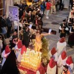 La procesión de La Soledad llena Cangas de Onís